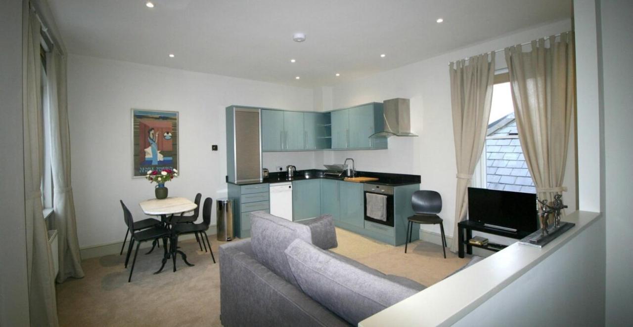 Stylish Light-Filled 1 Bedroom Flat In Hammersmith Londres Exterior foto